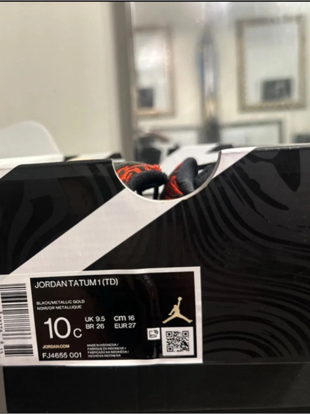 Jordan Kids Black and Red Low-Top Sneakers